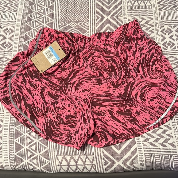 Nike shorts - Picture 4 of 5